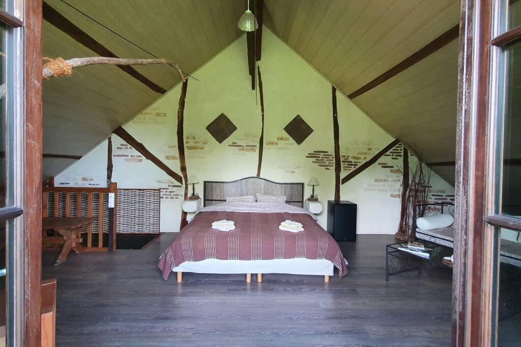 Unique Room With Great View In A Former Old Barn Troche Екстер'єр фото